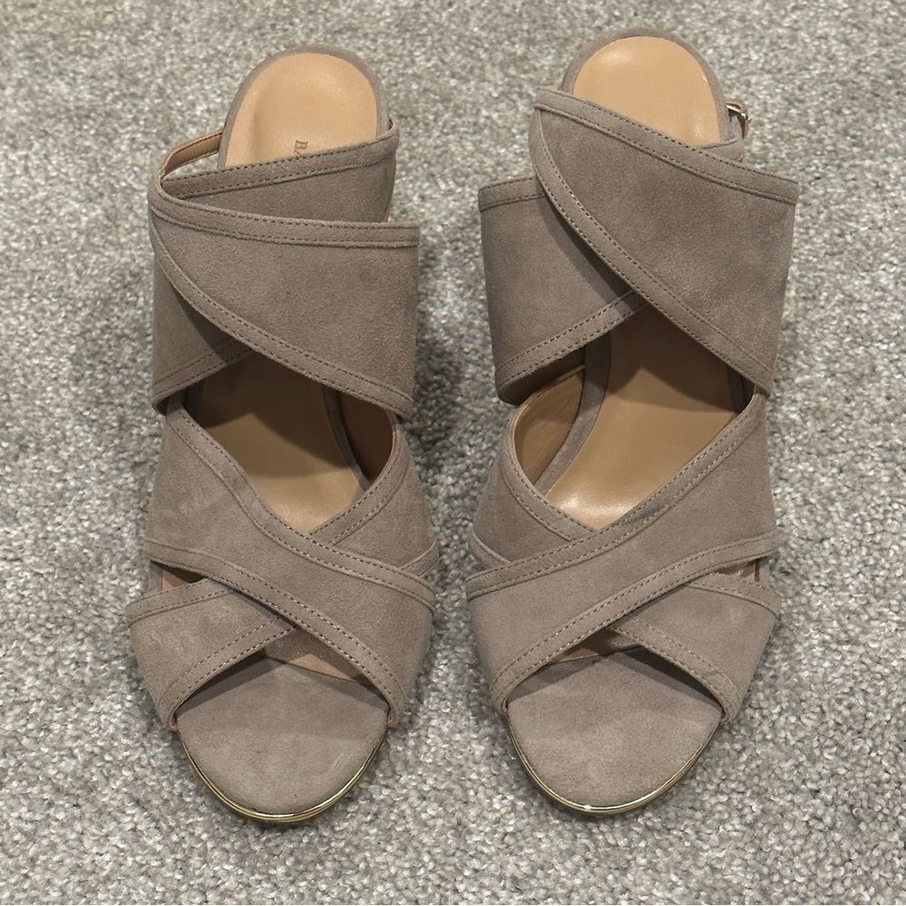 Banana Republic Jacee Suede Ankle Wrap Stiletto Heel Beige Tan Size 8.5 M